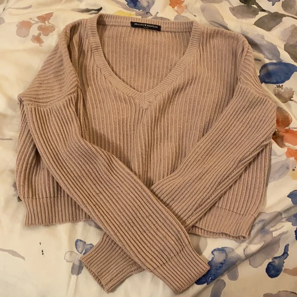 Brandy Melville Plush Pink Sweater - Picture 4 of 4